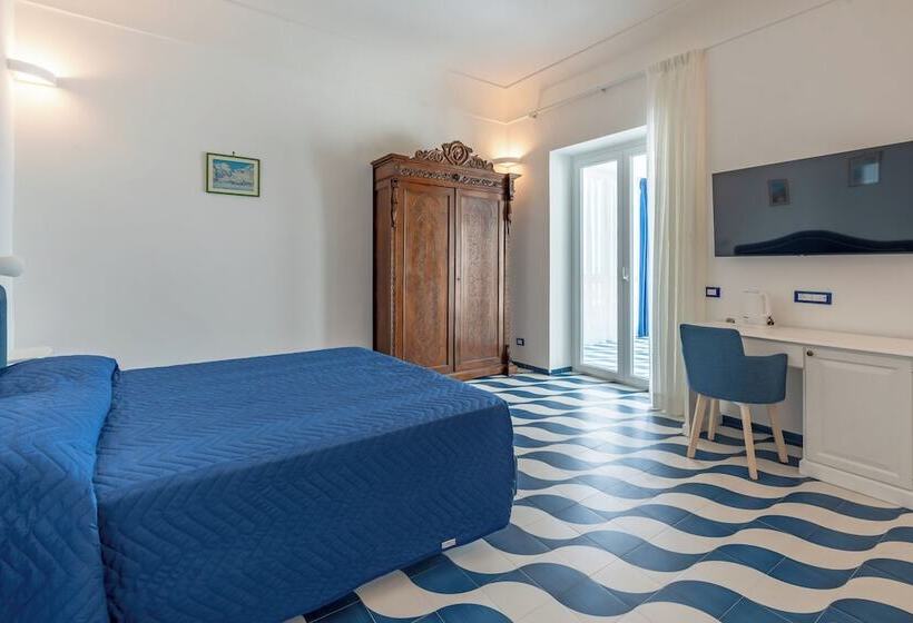 تختخواب و صبحانه Elite Luxury Suites