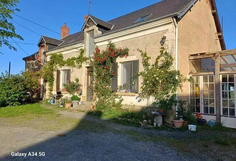 Aamiaismajoitus (B&B) Les Chaumes Violettes