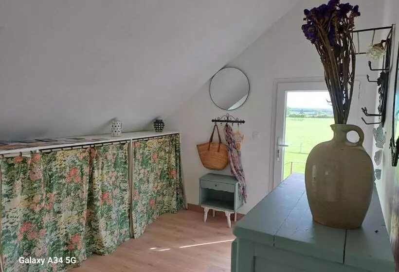 Aamiaismajoitus (B&B) Les Chaumes Violettes