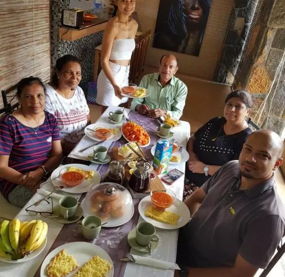 تختخواب و صبحانه Villas Rocher   Junior Suite 2c