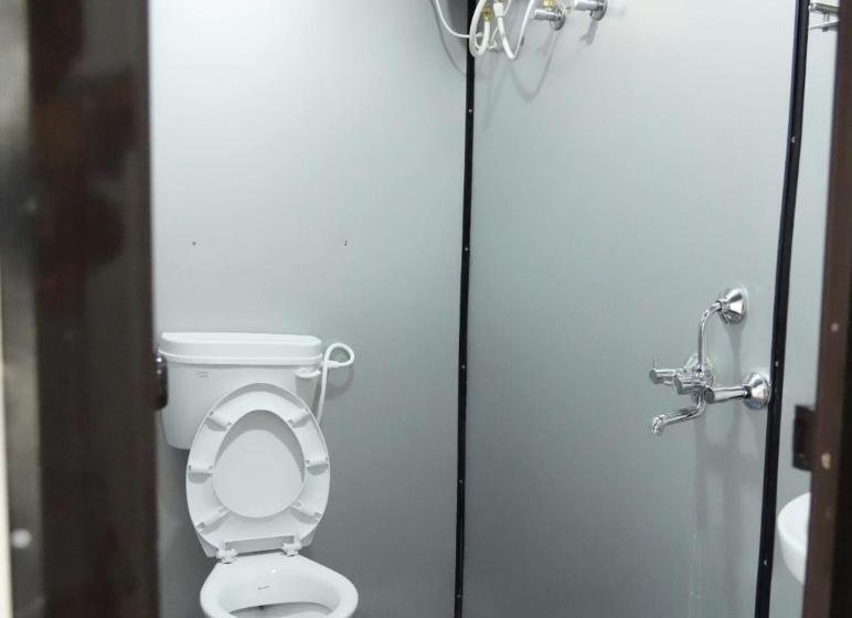 Hotelli Birds Of Paradise Foundation