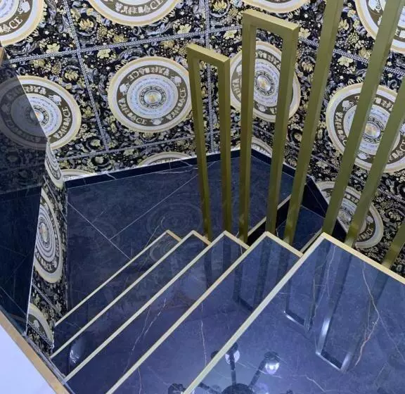 Hotelli Bristol Palace