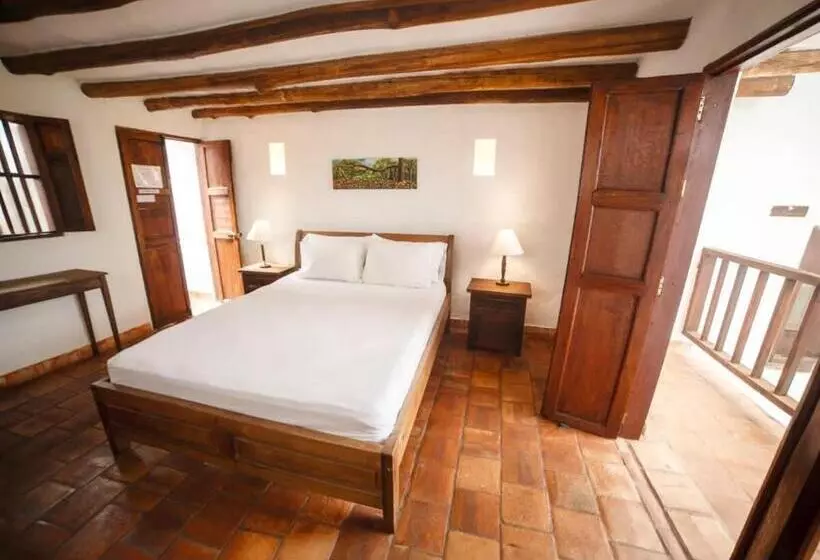 ホテル Masaya Achiotte   Superior Room   Colombia