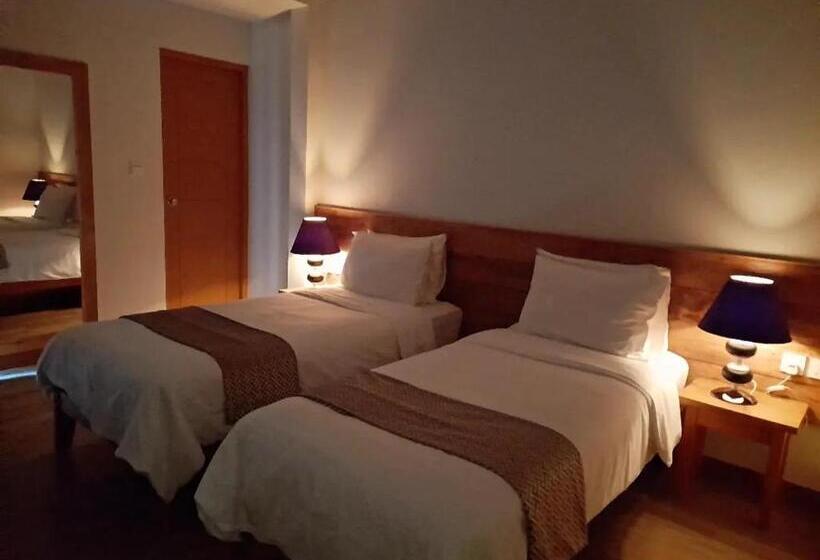 هتل Suffix Retreat