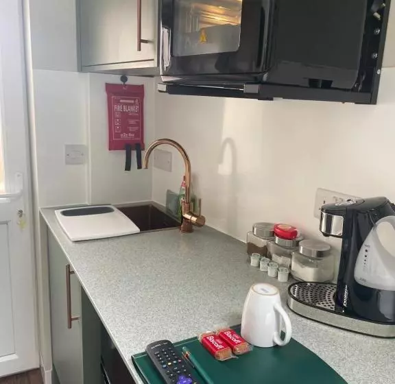 Majatalo Anchor Annex