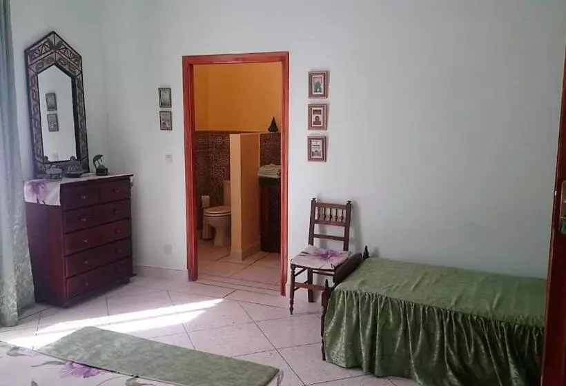 Majatalo Domaine Des Sloughis