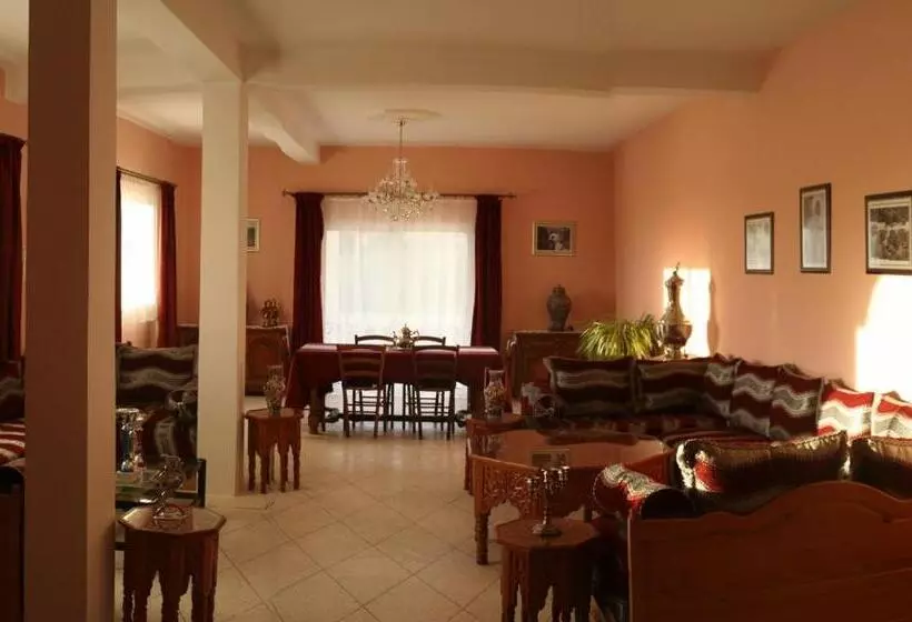 Majatalo Domaine Des Sloughis