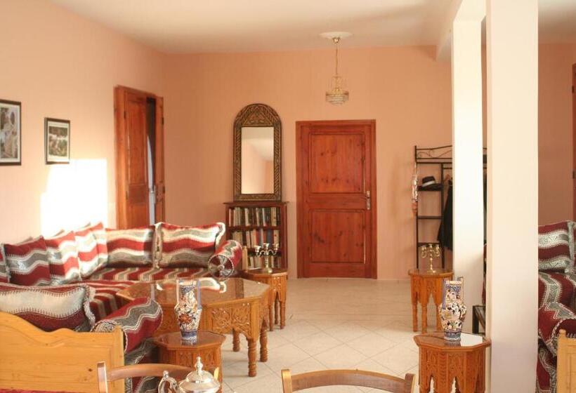 پانسیون Domaine Des Sloughis