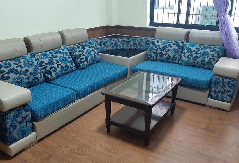 پانسیون Everest House