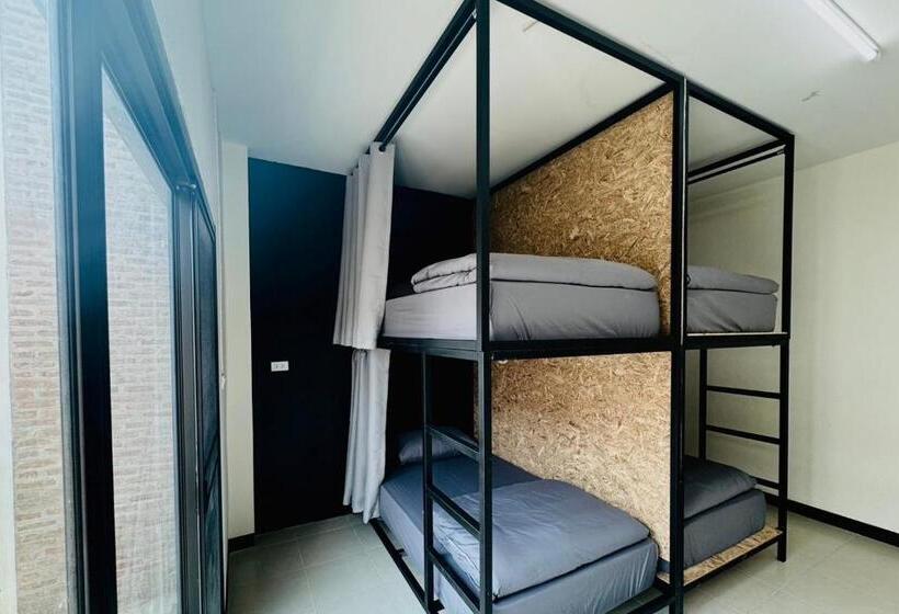 Timn Hostel Female Only