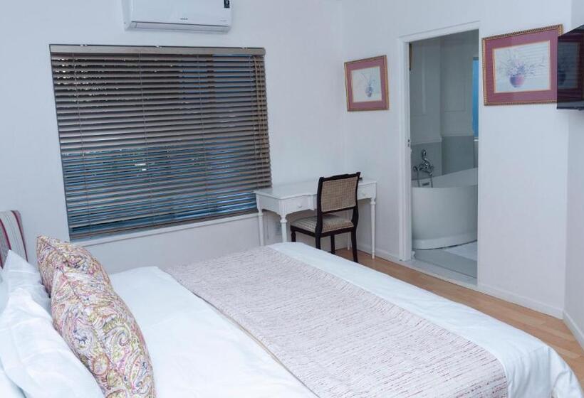 Bed and Breakfast 129_inharties