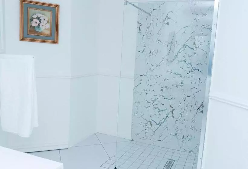 Aamiaismajoitus (B&B) 129_inharties