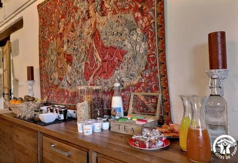 Aamiaismajoitus (B&B) Chateau De La Giraudais