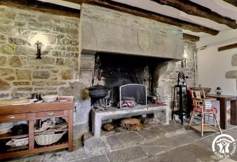 Aamiaismajoitus (B&B) Chateau De La Giraudais