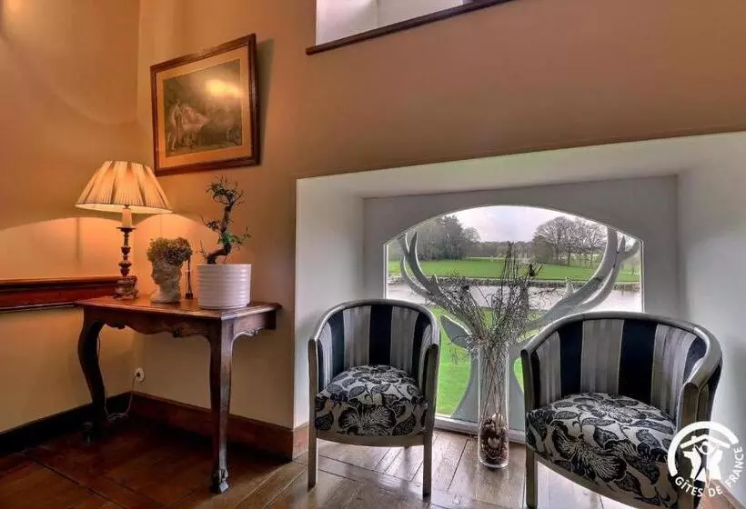 Aamiaismajoitus (B&B) Chateau De La Giraudais