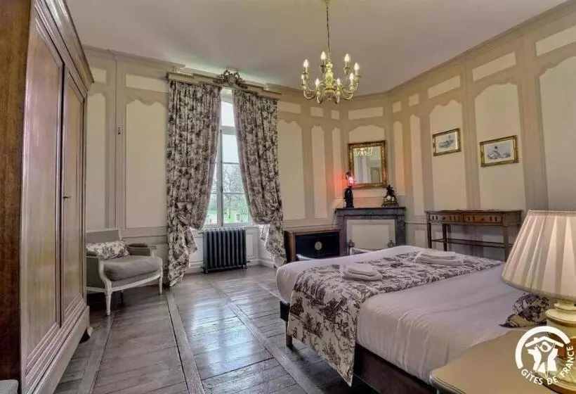 Aamiaismajoitus (B&B) Chateau De La Giraudais