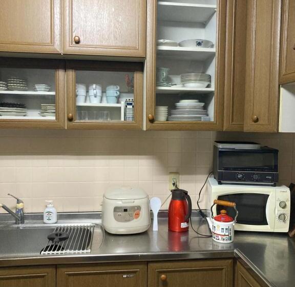 민박 Shionome House