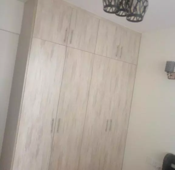 تختخواب و صبحانه Utulivu Palace