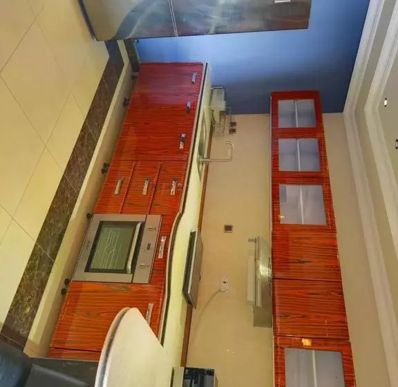 Burnas Beachside Residences   Apparts Hôtels