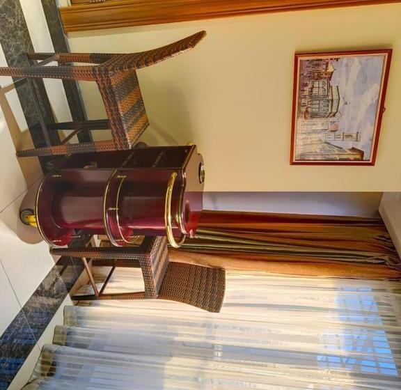 Burnas Beachside Residences Apparts Hôtels