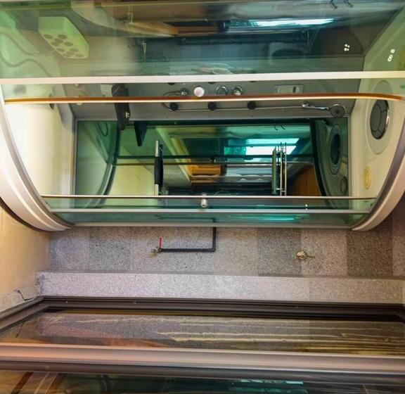 Burnas Beachside Residences Apparts Hôtels