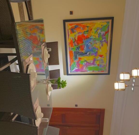 Burnas Beachside Residences Apparts Hôtels