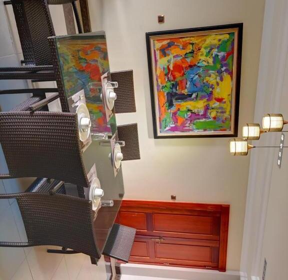 Burnas Beachside Residences Apparts Hôtels