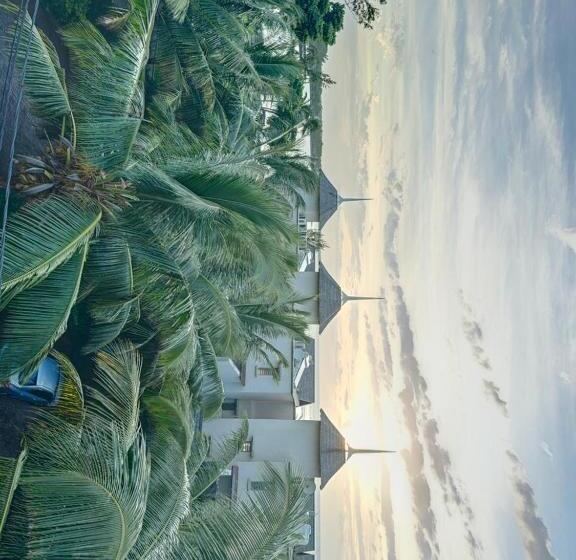 Burnas Beachside Residences Apparts Hôtels