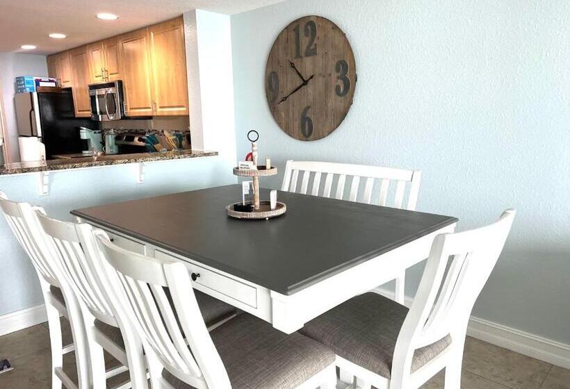 Crystal Palms Resort Treasure Island Penthouse Unit 603