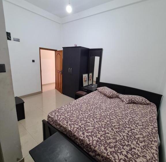 בית מלון כפרי Mihira Village