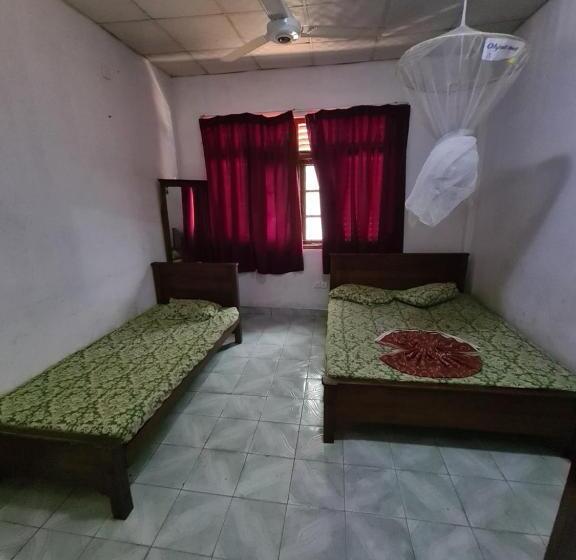 בית מלון כפרי Mihira Village