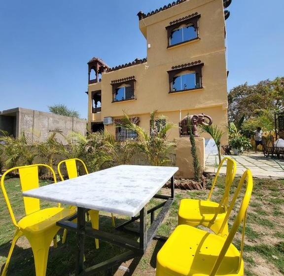 Hotel Pagdandi Villa By Aloha