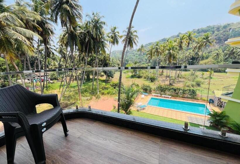 בית מלון כפרי Tattvam Wild Ocean