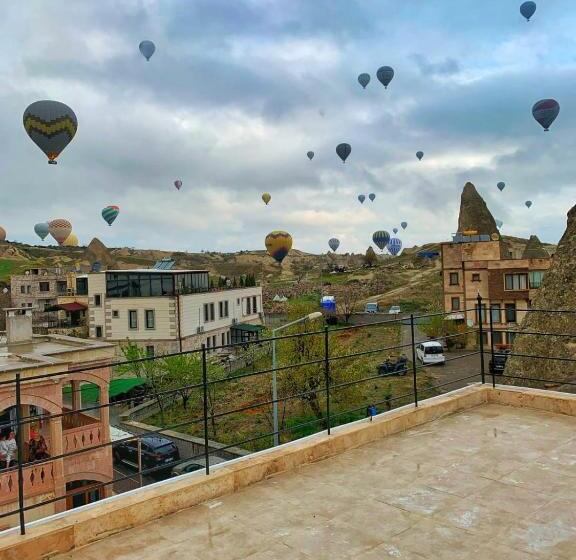 هتل Yellow Stone House