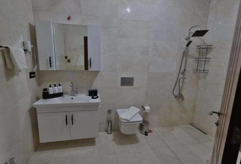 هتل Yellow Stone House