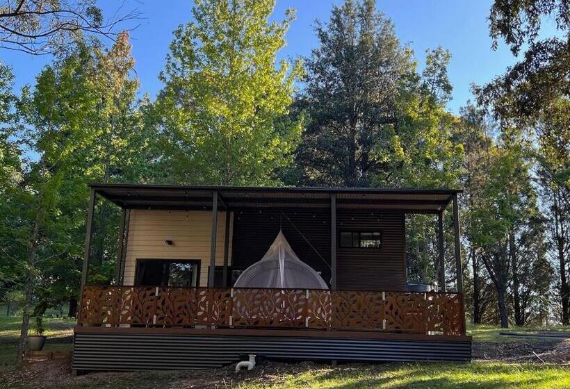 Пансион Frog Hollows