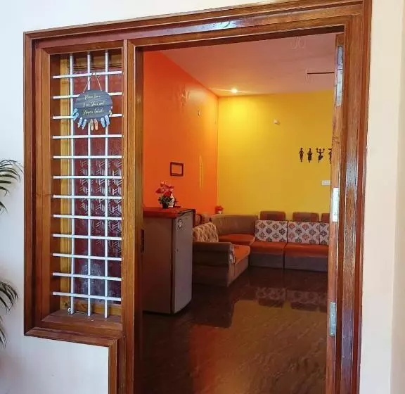 ペンション La Tanvi Villa @serenity Beach Side