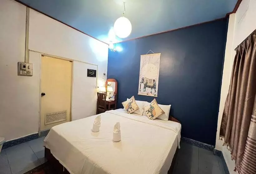 ペンション Vangvieng Pool House