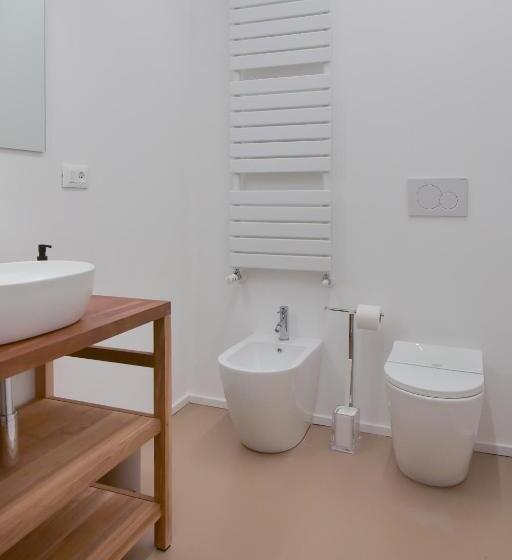 تختخواب و صبحانه Diecivasi