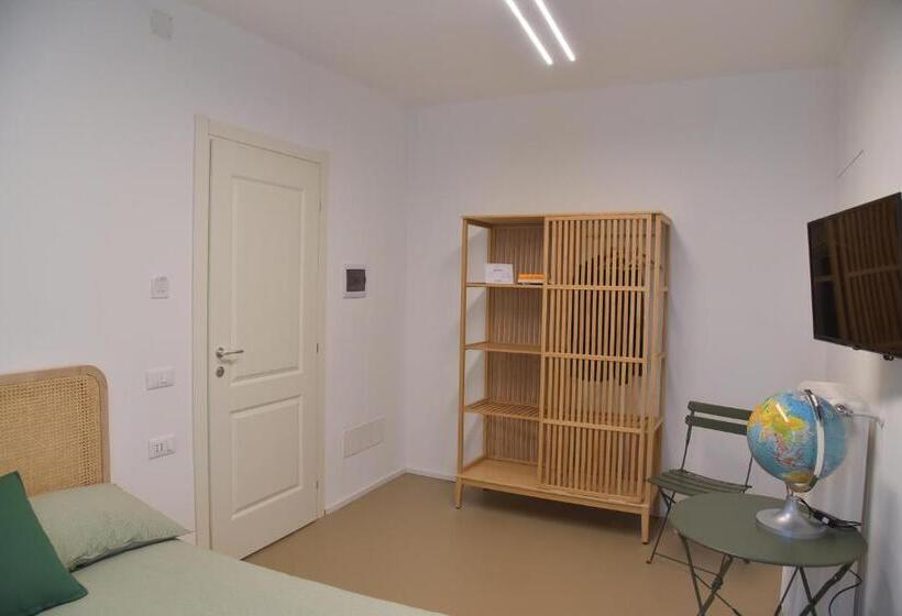 تختخواب و صبحانه Diecivasi