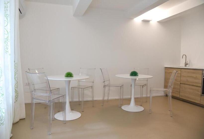 تختخواب و صبحانه Diecivasi