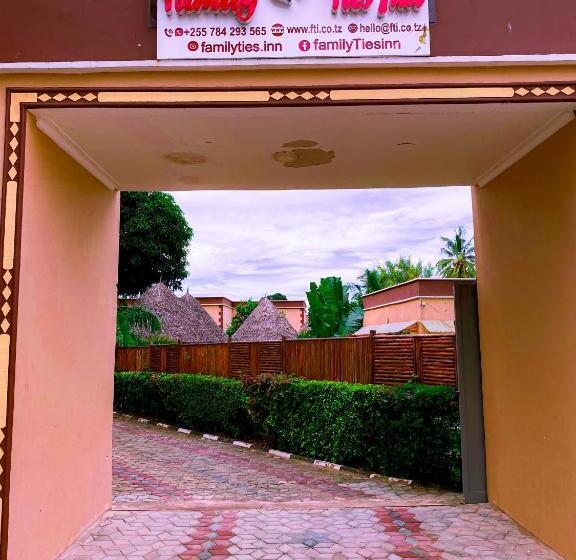 ホテル Family Ties