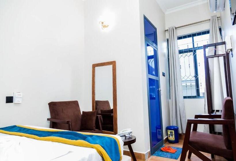 ホテル Family Ties