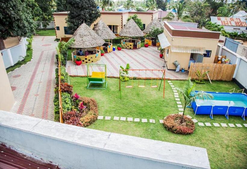 ホテル Family Ties