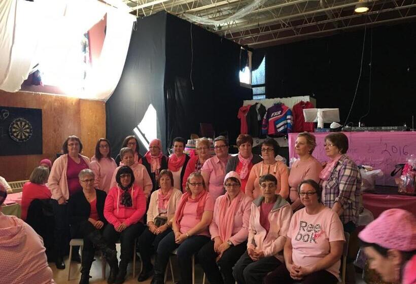 בית מלון כפרי Genevieve Bay Inn