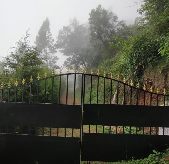 Hotel Himont Homestays,coonoor