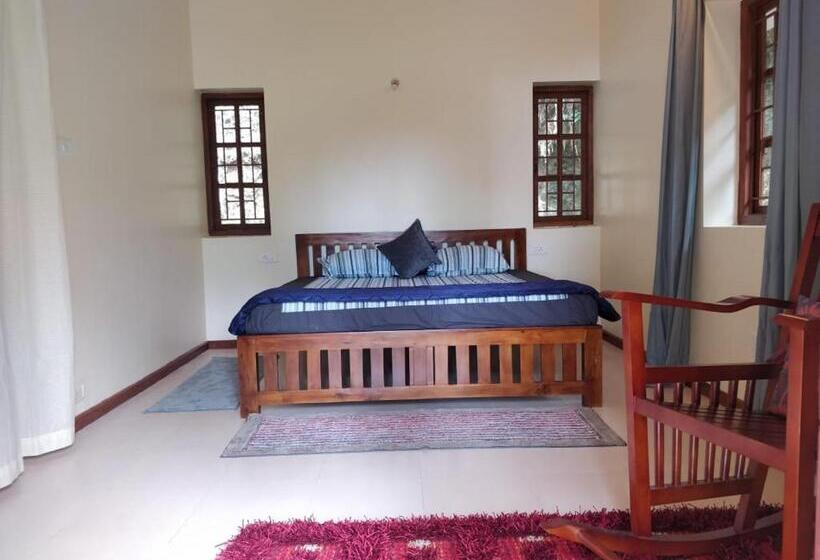 Hotel Himont Homestays,coonoor