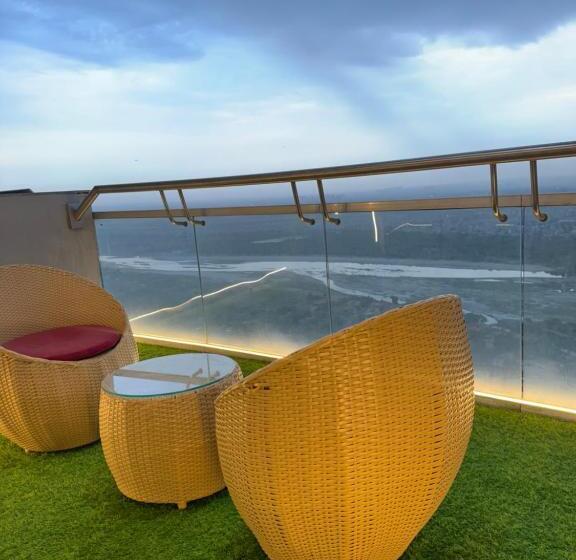 Hotel Spira Supernova