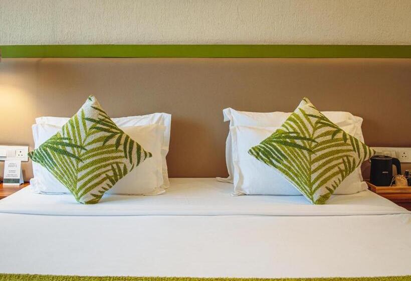 Отель The Manor House Rajpur Road