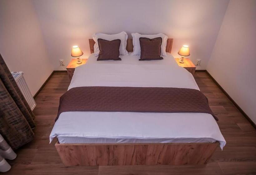 膳宿费 Alpine Bliss Sinaia